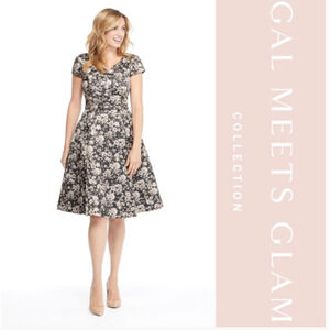 NWT Gal Meets Glam Elle Brightex Duchess Satin Dress‎ Size 00P